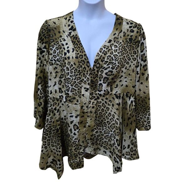 Leopard Print Button-Up Flowy Blouse W 3/4 Sleeves & V-Neck animal mob wife 2x - Picture 1 of 13